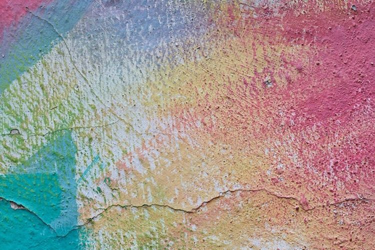 Dinding Rumahmu Retak Halus dan Mengganggu Penampilan? Begini 5 Cara Mudah Memperbaikinya