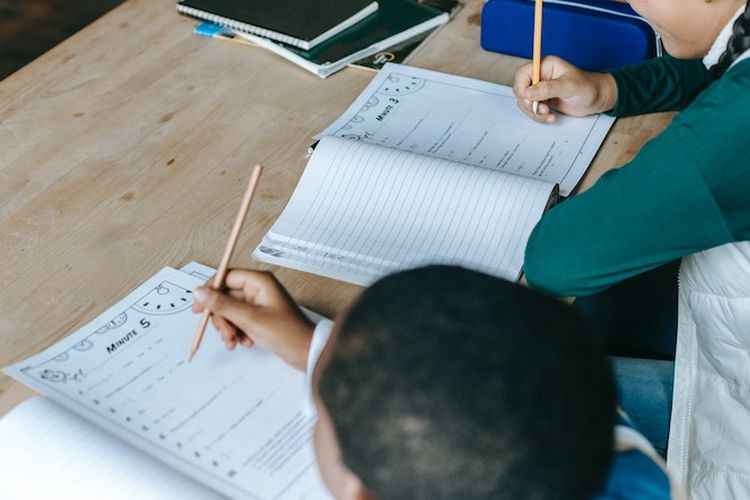 10 Soal UTS-PTS Mata Pelajaran Bahasa Inggris Kelas 7 SMP Disertai Kunci Jawaban, Dijamin Dapat Nilai Bagus!