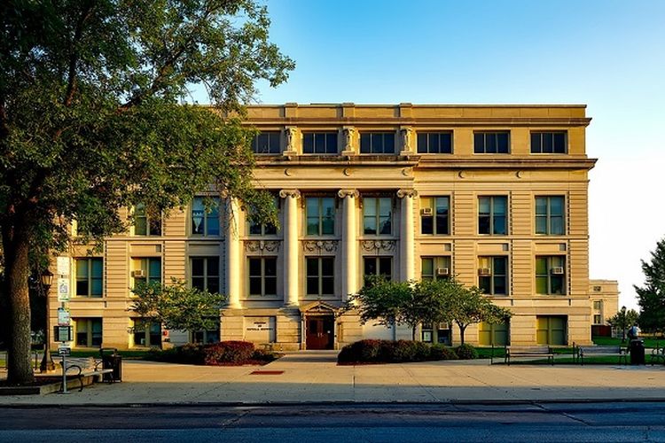 Inilah 20 Daftar Kampus Terbaik di Jawa Timur yang Layak Menjadi Dipertimbangkan Versi UniRank