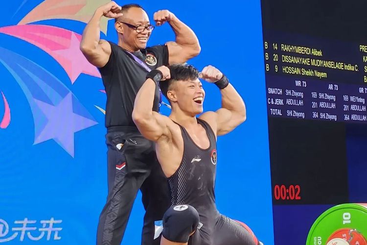 Membanggakan! Rahmat Erwin Abdullah Berhasil Menyumbang Emas untuk Indonesia di Cabor Angkat Besi Asian Games