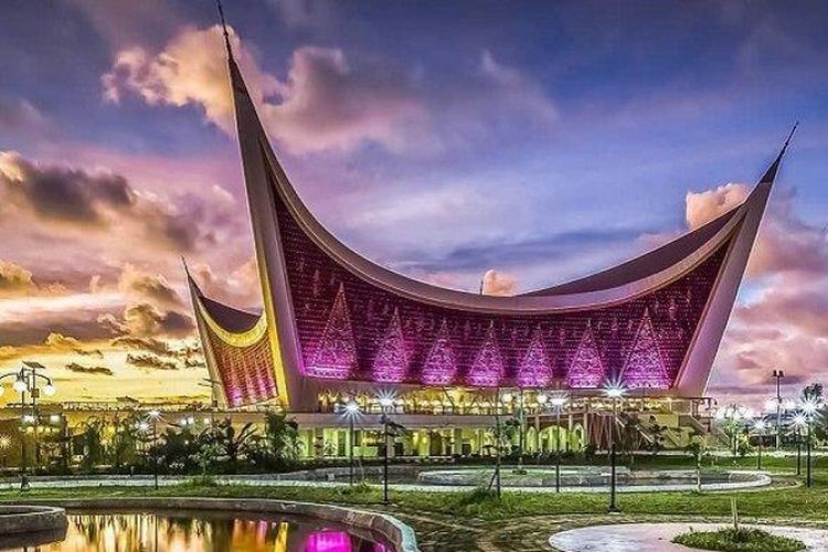 Berlimpah APBD Rp500 M, Padang Punya Masjid Termegah di Sumatera Barat, Pembangunannya Seret 7 Tahun karena…