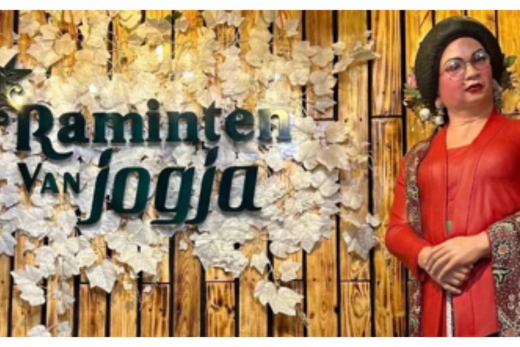 Ibu Kebaya Merah di Raminten House, Wishlist Kuliner Tradisional Yogyakarta yang Masih Eksis Sampai Hari Ini