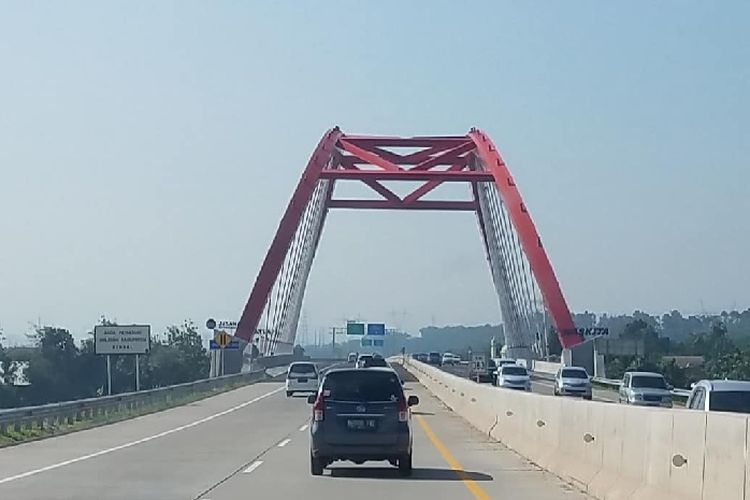 Berbobot 2.400 Ton, Jembatan Tol Kalikuto Jawa Tengah Jadi Proyek Pertama yang Strukturnya Dirakit di Lokasi