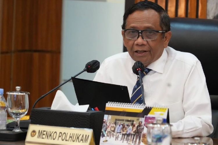 Rekam Jejak Mengejutkan Mahfud MD: Dulu Ketua Tim Pemenangan, Kini Jadi Lawan Prabowo Subianto di Pilpres 2024