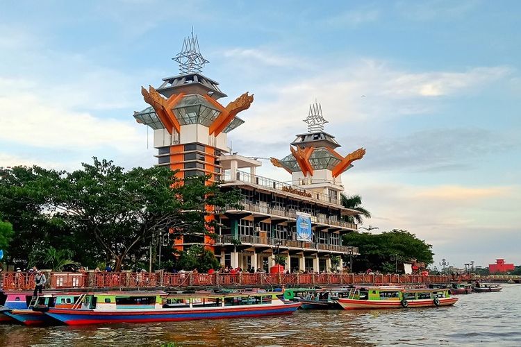 Jadi Lambang Kota! Menara Pandang di Banjarmasin Kalimantan Selatan Punya Plaza dan Ruang Seminar?