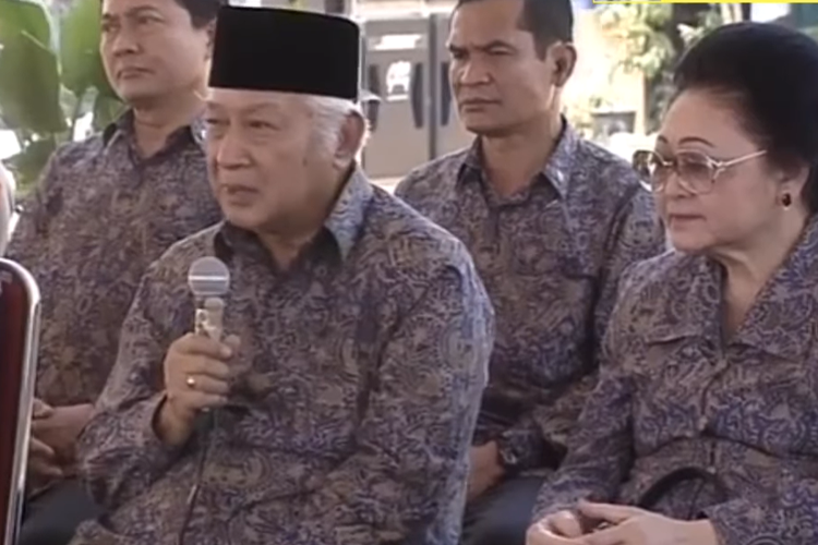 Bukan 1998, Emil Salim Ungkap Soeharto Rupanya Sudah Inginkan Lengser Sejak Tahun Ini, Alasannya karena…