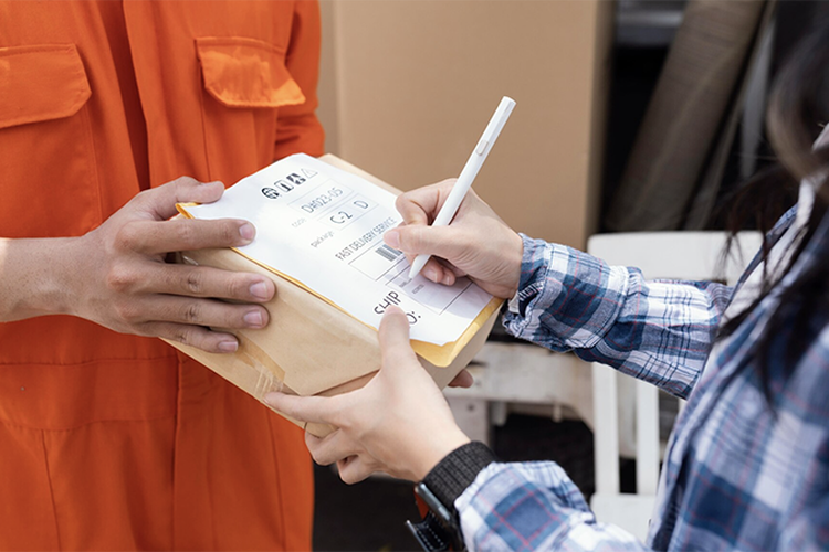 Beri Peluang UMKM Lokal? Shopee Umumkan Tutup Penjualan Produk Barang Impor ‘Cross Border’ di Indonesia