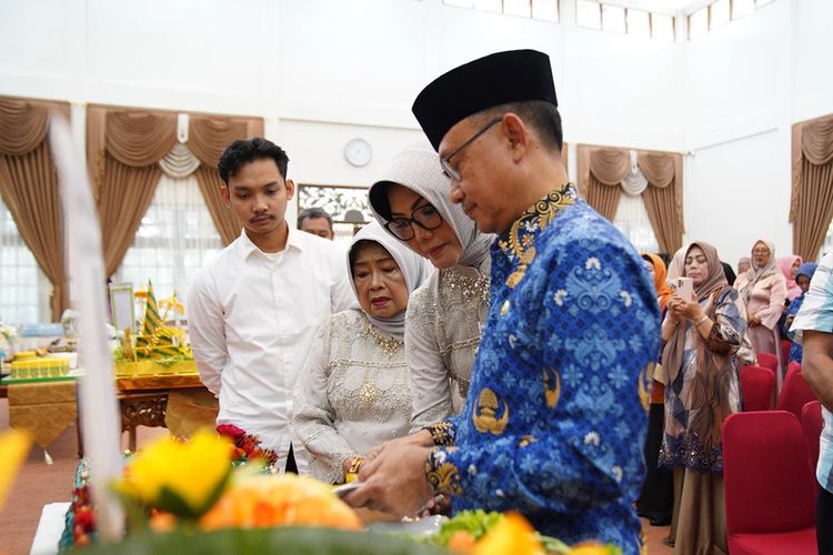 Total Kekayaannya Rp10 Miliar, Wali Kota Pontianak Kalimantan Barat Ini Ternyata Eksis di Media Sosial