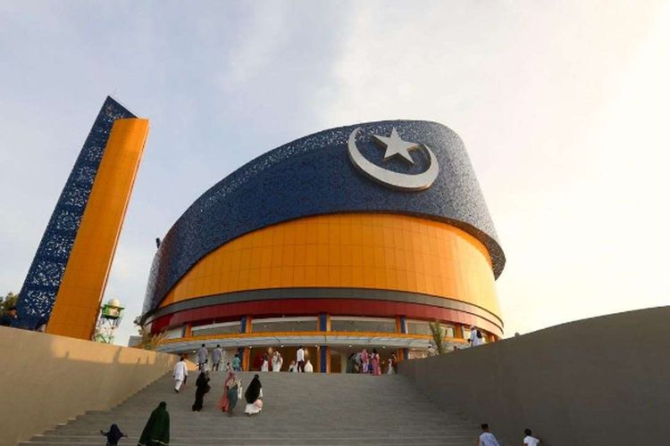 Baru 2 Bulan Digunakan, Masjid Tanjak di Batam Kepulauan Riau Senilai Rp39,9 M Sempat Ditutup, Penyebabnya…