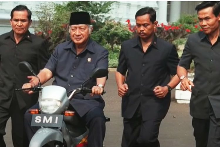 Dejavu Kekuasaan, Pola Mundurnya Soeharto Disebut Miliki Kemiripan dengan Era Soekarno, Karma atau Kudeta?