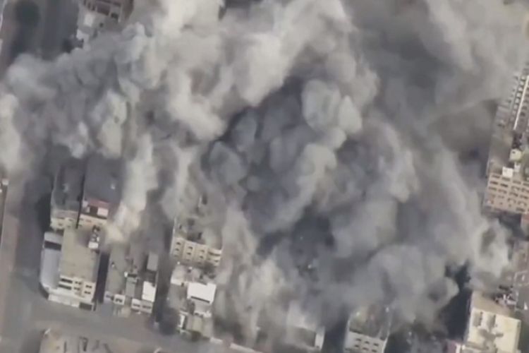 Sekolah Juga Jadi Sasaran Israel, Warga di Seluruh Jalur Gaza Miris Tak Punya Tempat Persembunyian