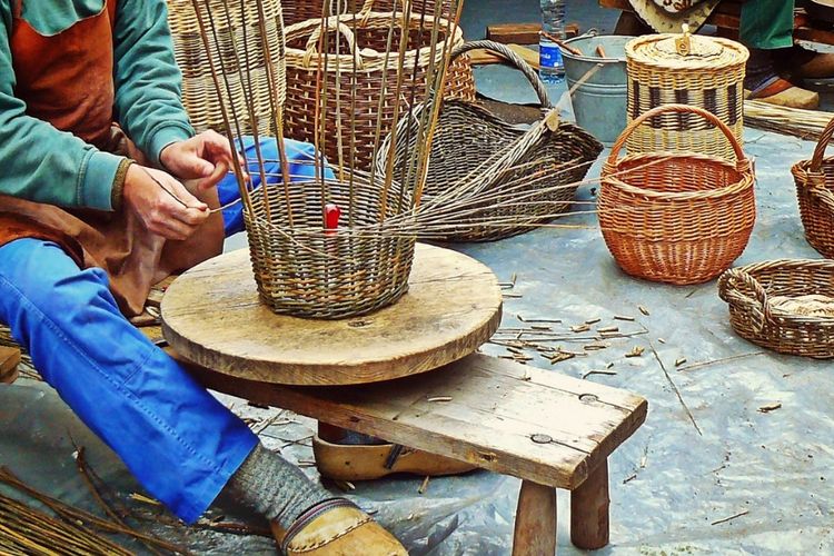 Lama Gulung Tikar, Desa Penghasil Rotan di Katingan Kalimantan Tengah Bangkit Lagi Berkat Digaet oleh…