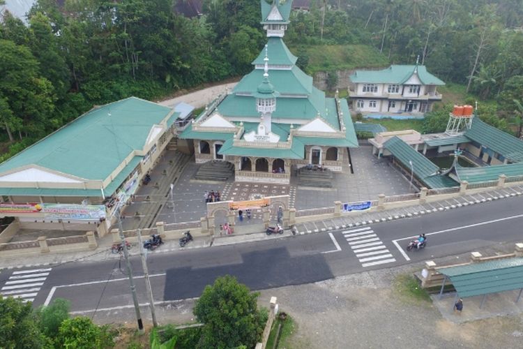 Usianya 107 Tahun, Bentuk Masjid Tertua di Tanah Datar Sumatera Barat Ini Hasil Perpaduan 3 Budaya, Apa Saja?