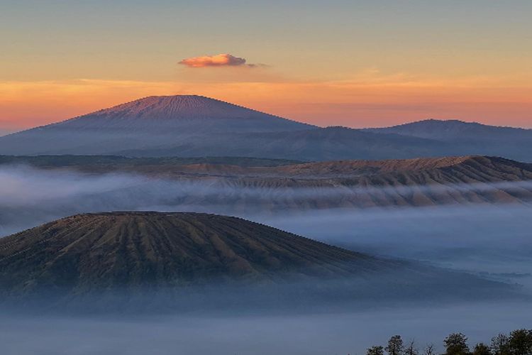 Mengenal Suku Pada Kawasan Kaki Gunung Bromo, Ciri Khas Simpul Kain Sebagai Identitas Diri Khususnya Perempuan