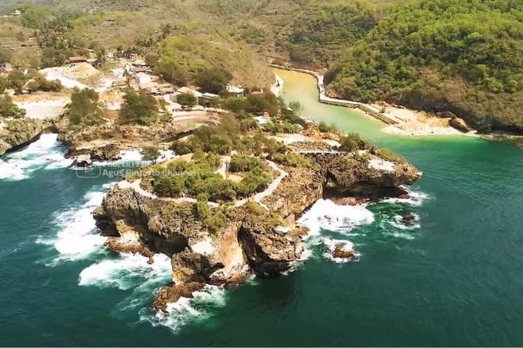 Sempat Molor di Tahun 2022, Pelabuhan Pendaratan Gesing di Gunungkidul Kini Hampir Rampung, Kapasitasnya…