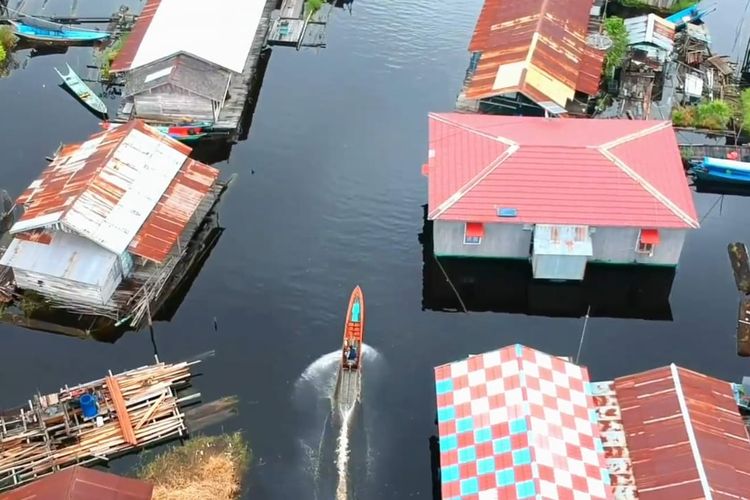 Mengenal Keunikan Muara Enggelam Kalimantan Timur, Sebuah Desa Terapung yang Begitu Eksotis Tanpa Daratan