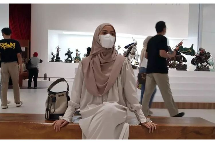 Hidayah dari Mimpi, Evi Carli Ajak ‘Hijrah’ Keluarga Besar untuk Mualaf, Bermula dari Kepo Soal Hijab Hingga..