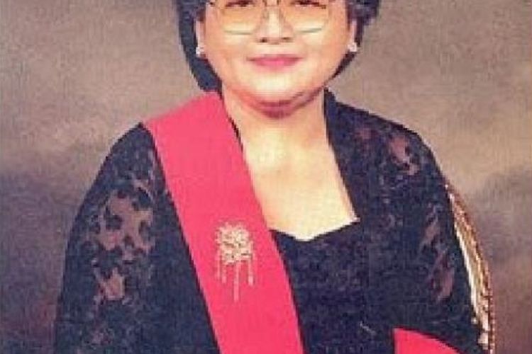 Menjadi Istri Presiden Soeharto, Siti Hartinah Tidak Pernah Mengeluh Akan Nasibnya, Pernah Menjual Batik?