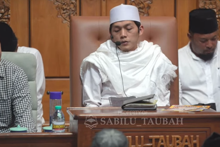 Stop Overthinking! Gus Iqdam: Jangan Sampai Punya Penyakit Pikiran, Diniati…