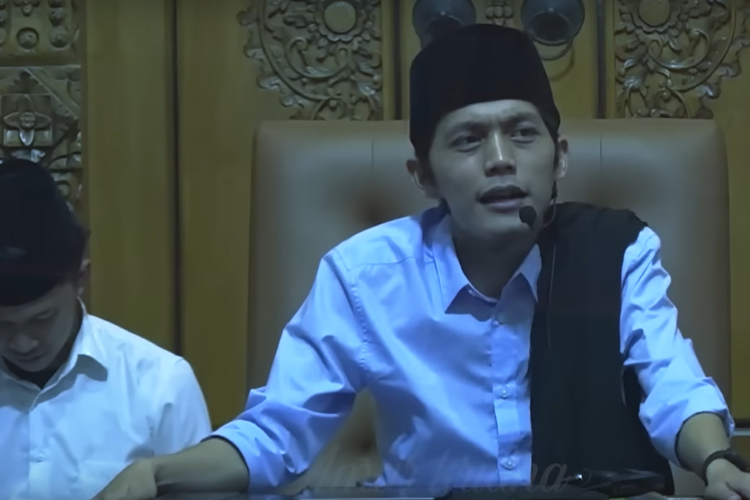 Sering Malas Bersih-bersih? Gus Iqdam: Awas Rumah Kotor, Penuh Sarang dan Jadi Biang Masalah Besar!