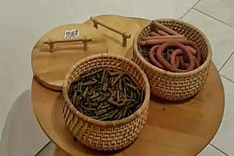 Mengenal Ampo, Jajanan Tanah Liat: Dulu Jadi Pengganjal Perut saat Paceklik, Kini Diburu Karena Rasanya Unik