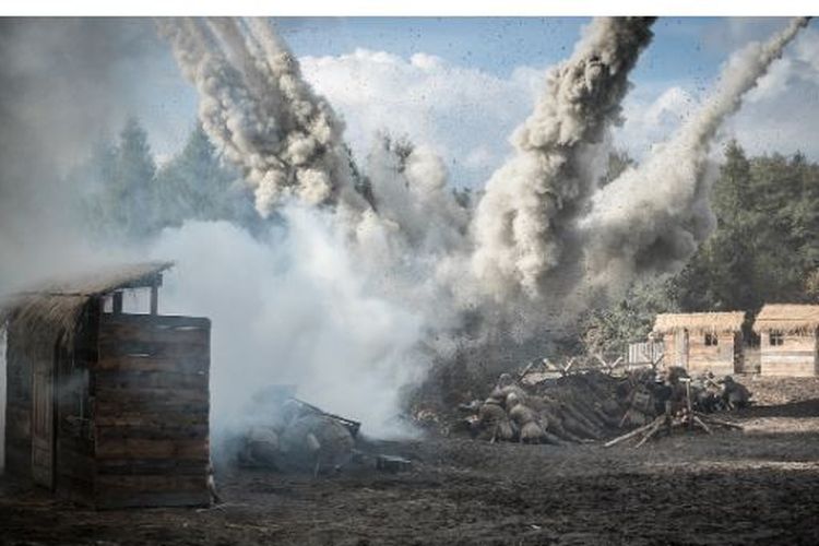 Hamas Palestina Serang Israel, Gempuran Lewat Udara dan Darat Bikin Asap Hitam Bermunculan di Langit Gaza