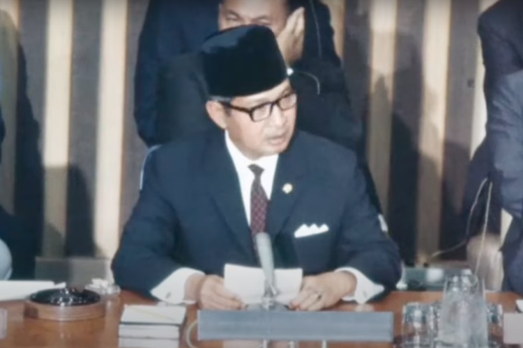 Benny Moerdani Tukang Jagal Baru Soeharto yang Disingkirkan Hanya Karena Berani Ngomong? Simak Sejarahnya!