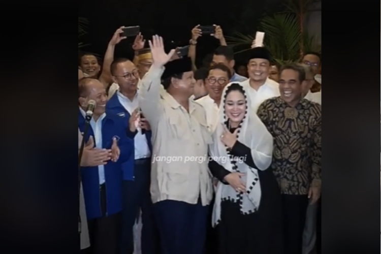 Gugup dan Grogi, Momen Prabowo Salting di Dekat Mantan Istrinya, Netizen: di Depan Titiek, Prabowo Bisa Apa?