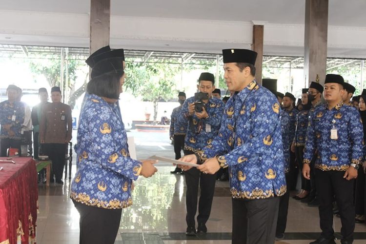 Sayang Sekali ASN Nggak Masuk Aturan Terbaru Pejabat yang Maju Pilpres, Pertimbangkan Baik-baik Karena Begini Konsekuensinya