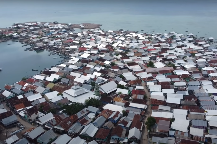 Bisa Dikelilingi dalam Dua Jam Saja, Pulau Bungin NTB Ini Punya Penduduk Terpadat di Dunia! Ada Banyak Sampah?