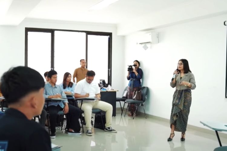 Disebut Masih Jauh Dari Sejahtera, Ternyata Segini Gaji PNS Dosen, Akankah Lebih Makmur Jika Naik 8 Persen di 2024?