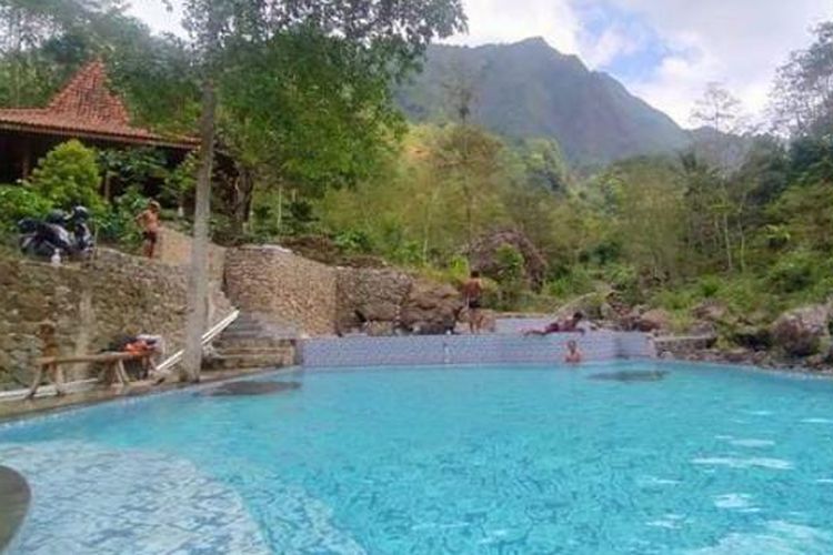 Cukup Bayar Rp10.000, Wisata di Desa Rahtawu Kudus Ini Disebut Mampu Lepaskan Hawa Panas