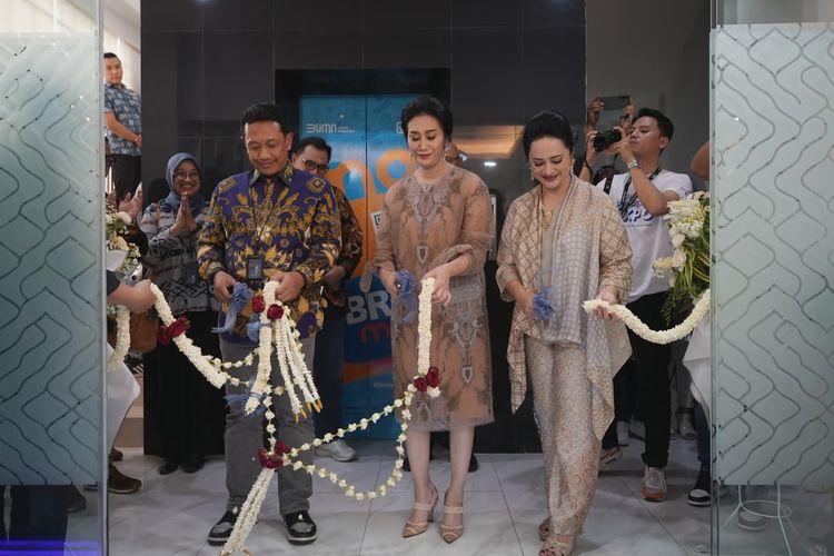 Terus Perkuat Layanan, BRI Resmikan Sentra Layanan Prioritas Semarang Pattimura