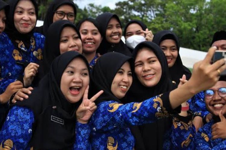 Jelang Pemilu 2024, ASN Dihimbau Jangan Sampai Berpose Tunjukkan Jari, Benarkah Pelanggaran Kode Etik?