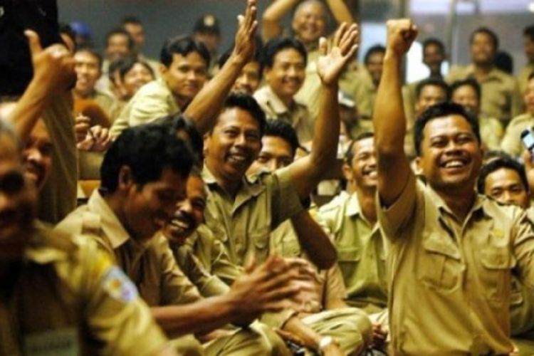 Menggiurkan! Ternyata Segini Gaji PNS Lulusan SMA, Naik 8 Persen Mulai 2024, Nominalnya Jadi…