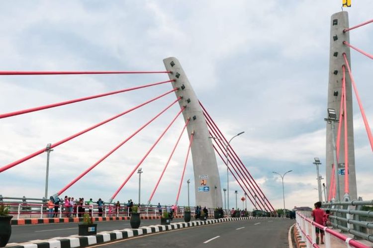 Babat Dana Rp278,4 Miliar, Jembatan Kabel Lengkung di Kalimantan Selatan Ini Diramal Mampu Bertahan 100 Tahun, Benarkah?