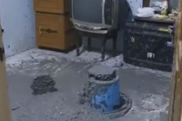 Bikin Heboh, Warga Demak Dikagetkan Semburan Lumpur Bercampur Gas Menyengat di Dalam Kamar