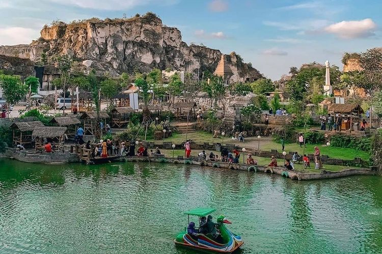 Dulu Miskin, Kini Desa Kecil di Gresik Jawa Timur Ini Jadi Kampung Miliarder, Sekolah Full Beasiswa sampai Gaji Warga Rp7 Juta per Bulan