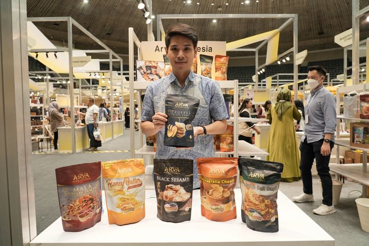 Keripik Tempe Sukses Go International dan Raih Kontrak dari Singapura Berkat UMKM EXPO(RT) BRILIANPRENEUR 2023