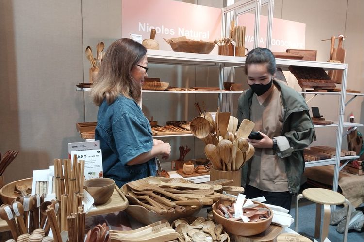 Mencari Cuan dari Tren Go Green, Peserta UMKM EXPO(RT) BRILIANPRENEUR 2023 Ini Berhasil Kirim Produk Kreatif ke Korea