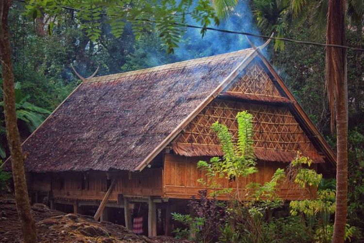 Melambangkan Perempuan, Rumah Adat di Kampung Karampuang Kabupaten Sinjai Ini Miliki Filosofi Bentuk dan Cerita yang unik, Apa Itu?