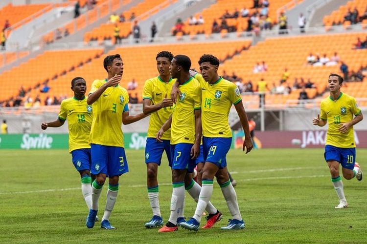 Barcelona Pakai Cara ‘Licik’ Kalahkan Real Madrid dalam Perburuan Jagoan Muda Brasil di Jendela Bursa Transfer Musim Dingin Ini