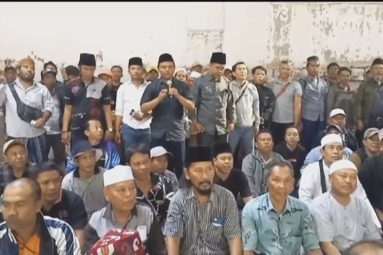 Paguyuban Juru Parkir di Surabaya Tolak Adanya Pembayaran Sistem Non-Tunai atau KRIS, Intip Reaksi Warganet!