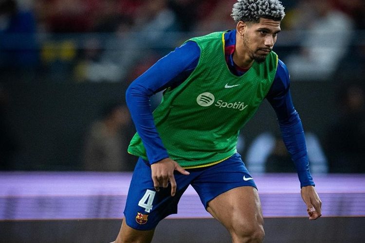 Manchester United Bisa Bajak Ronald Araujo dari Barcelona di Bursa Transfer Musim Dingin Ini dengan 1 Syarat