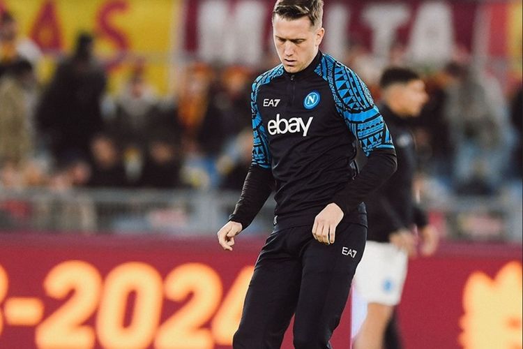 Gelandang Napoli Piotr Zielinski Akhirnya ‘Kena Getah’ setelah Dikaitkan dengan Inter Milan di Bursa Transfer Januari 2024