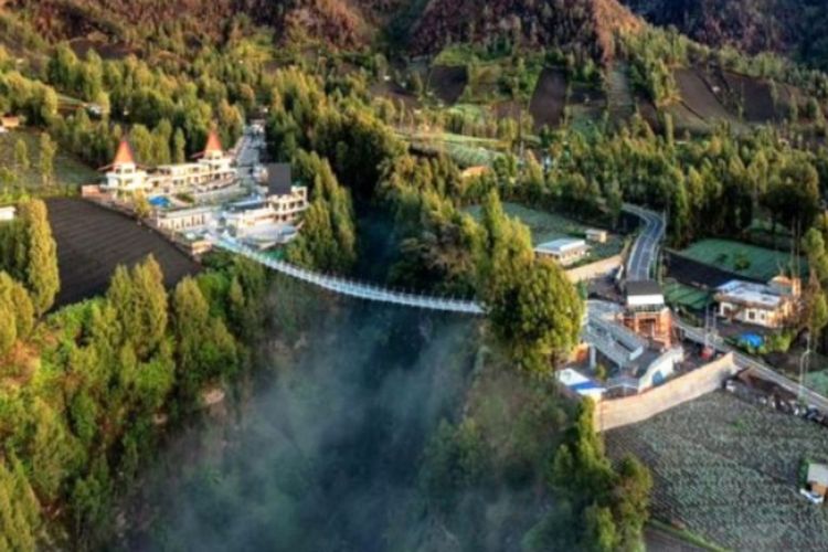 Sanggup Pikul Beban 8,4 Ton, Progres Jembatan Kaca Senilai Rp15 Miliar di Probolinggo Jawa Timur Ini Hampir Rampung dan Siap Diresmikan Awal 2024