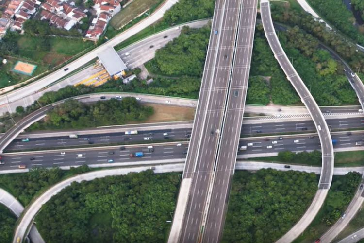 Tidak Full Dibangun Pemerintah, Proyek Tol Senilai Rp5 Triliun di Jawa Barat Ini Jadi Penentu Keberhasilan Pelabuhan Terbesar di RI