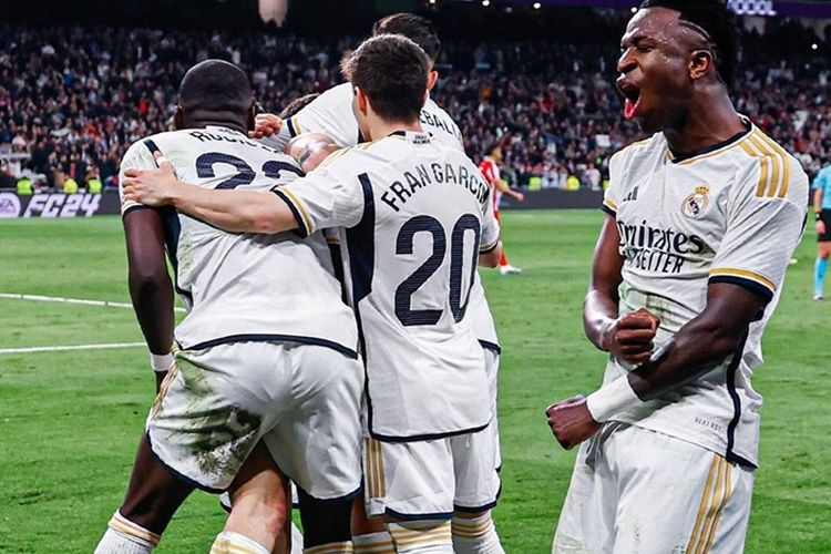 Xavi Hernandez Kritik Pedas Gol Kontroversial Vinicius Junior di Laga Real Madrid vs Almeria Usai Susah Payah Bawa Barcelona Menang