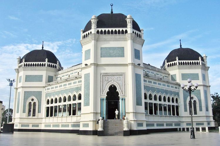 Habiskan Biaya 1 Juta Gulden, Masjid Megah di Medan Sumatera Utara Ini Dirancang Arsitek Belanda, Siapa?