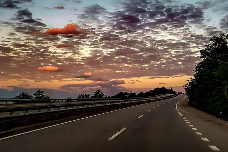 Membentang 150 Km, Proyek Jalan Tol Pontianak-Singkawang di Kalimantan Barat Bisa Dorong Mempawah Jadi One Stop Service Investor